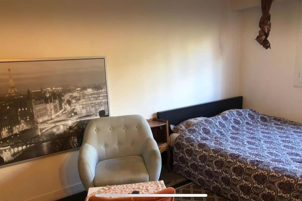 Charming Studio At The Heart Of 14 Arrondissement Apartment Paris Bagian luar foto